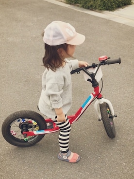 「ワッフルクルーネックＴ」｜「アイテム（レギンス/スパッツ）」を使った、tok@kariさん（キッズ・80cm）の春コーディネート