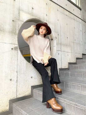 「MURUA（ムルーア）のヒールローファーブーツ（ブーツ）」を使った、土肥　夕華さん（レディース・158cm）の秋コーディネート