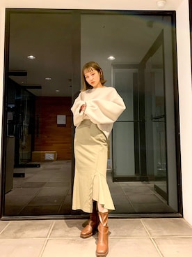「MURUA（ムルーア）のアイテム（スウェット）」を使った、土肥　夕華さん（レディース・158cm）の冬コーディネート