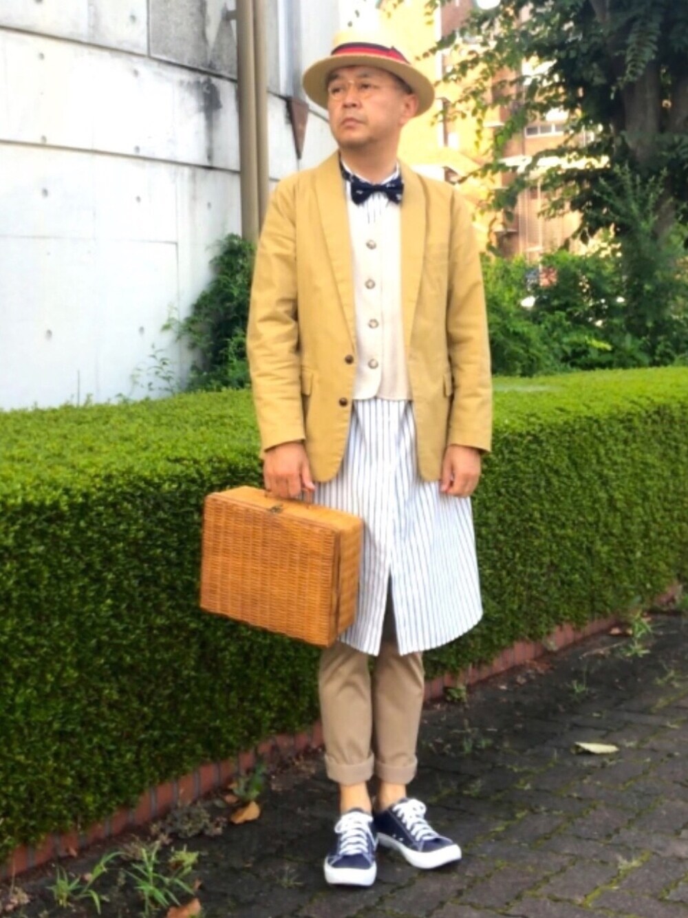 「トラッド、カンカン帽、シャツワンピ、蝶タイ、眼鏡」｜「ハウルの動く城のアイテム（その他、その他）」を使った、でゑさん（メンズ・175cm）の夏コーディネートの1枚目の写真