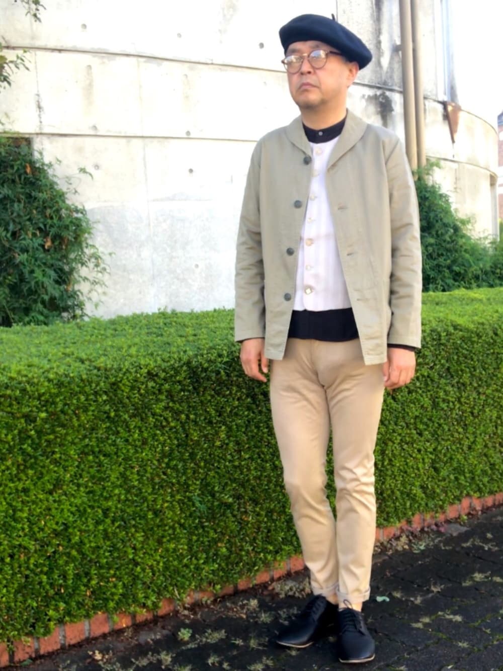 「トラッド、ランチジャケット、バンドカラー、ベレー帽、眼鏡男子」｜「ドクターコートを利用したコーデのアイテム（その他、その他）」を使った、でゑさん（メンズ・175cm）の秋コーディネートの1枚目の写真
