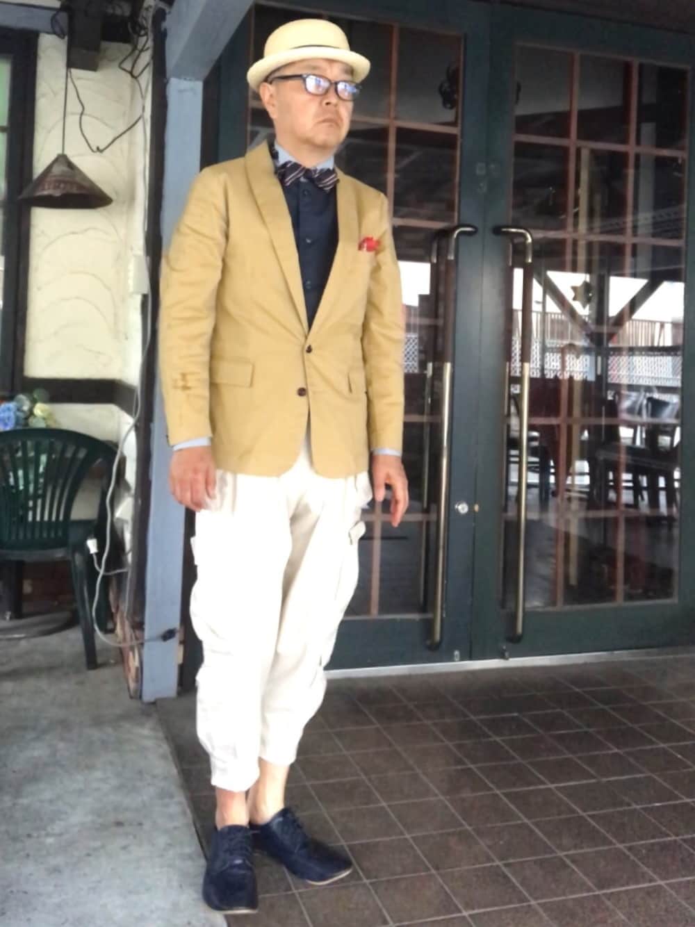 「トラッド、ショールカラー、襟なしベスト、蝶タイ、カーゴパンツ」｜「梅雨はおしゃれの季節のアイテム（その他、その他）」を使った、でゑさん（メンズ・175cm）の夏コーディネートの1枚目の写真