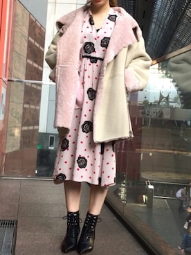 「花柄」｜「アイテム（ムートンコート）」を使った、PALUさん（レディース・157cm）の冬コーディネート