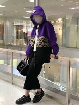 「ロゴパーカー」｜「アイテム（その他シューズ）」を使った、PALUさん（レディース・157cm）の秋コーディネート