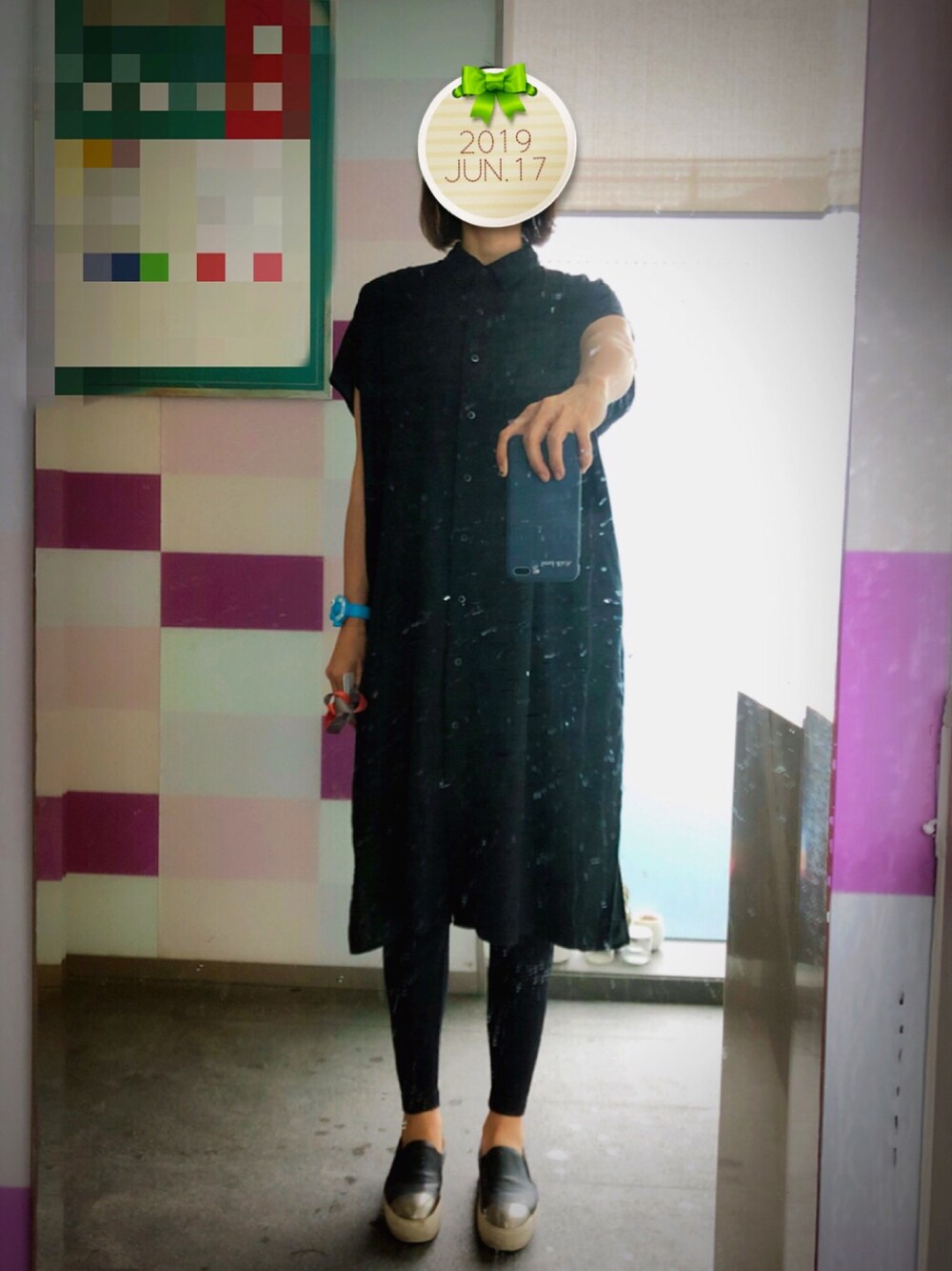 「summer、black、RETRO GIRL」｜「UNIQLOのアイテム（シャツ/ブラウス、ブラック系）」を使った、桃猪🍑さん（レディース・165cm）の夏コーディネートの1枚目の写真