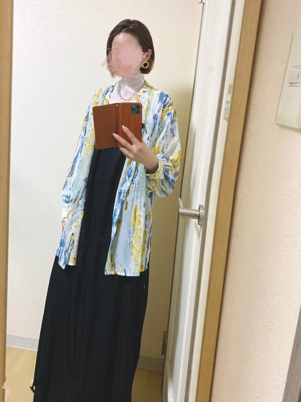 「総柄シャツ、柄シャツ、キャミワンピ、重ね着コーデ、大人カジュアル、古着、柄、ノーカラーシャツ、オトナ女子、夏」｜「Birthday roomのアイテム（シャツ/ブラウス、その他）」を使った、なかゆさん（レディース・161cm）の春コーディネートの1枚目の写真