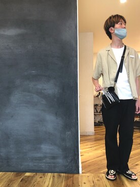 「UNIQLO（ユニクロ）のリネンブレンドオープンカラーシャツ（半袖）（シャツ/ブラウス、ベージュ系）」を使った、shinchanaさん（メンズ・175cm）の夏コーディネート