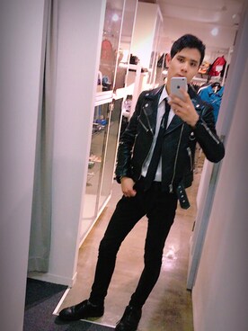 「SAINT LAURENT PARIS（サンローランパリ）のアイテム（ネクタイ）」を使った、ちゃんこ鍋さん（メンズ・163cm）の秋コーディネート