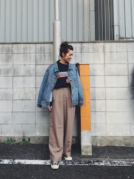 「Ungrid（アングリッド）のCollegedaleロゴロングスリーブTee（Tシャツ/カットソー）」を使った、福本 茉以さん（レディース・160cm）の秋コーディネート