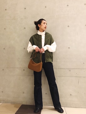 「Ungrid（アングリッド）のアイテム（MA-1）」を使った、福本 茉以さん（レディース・160cm）の冬コーディネート