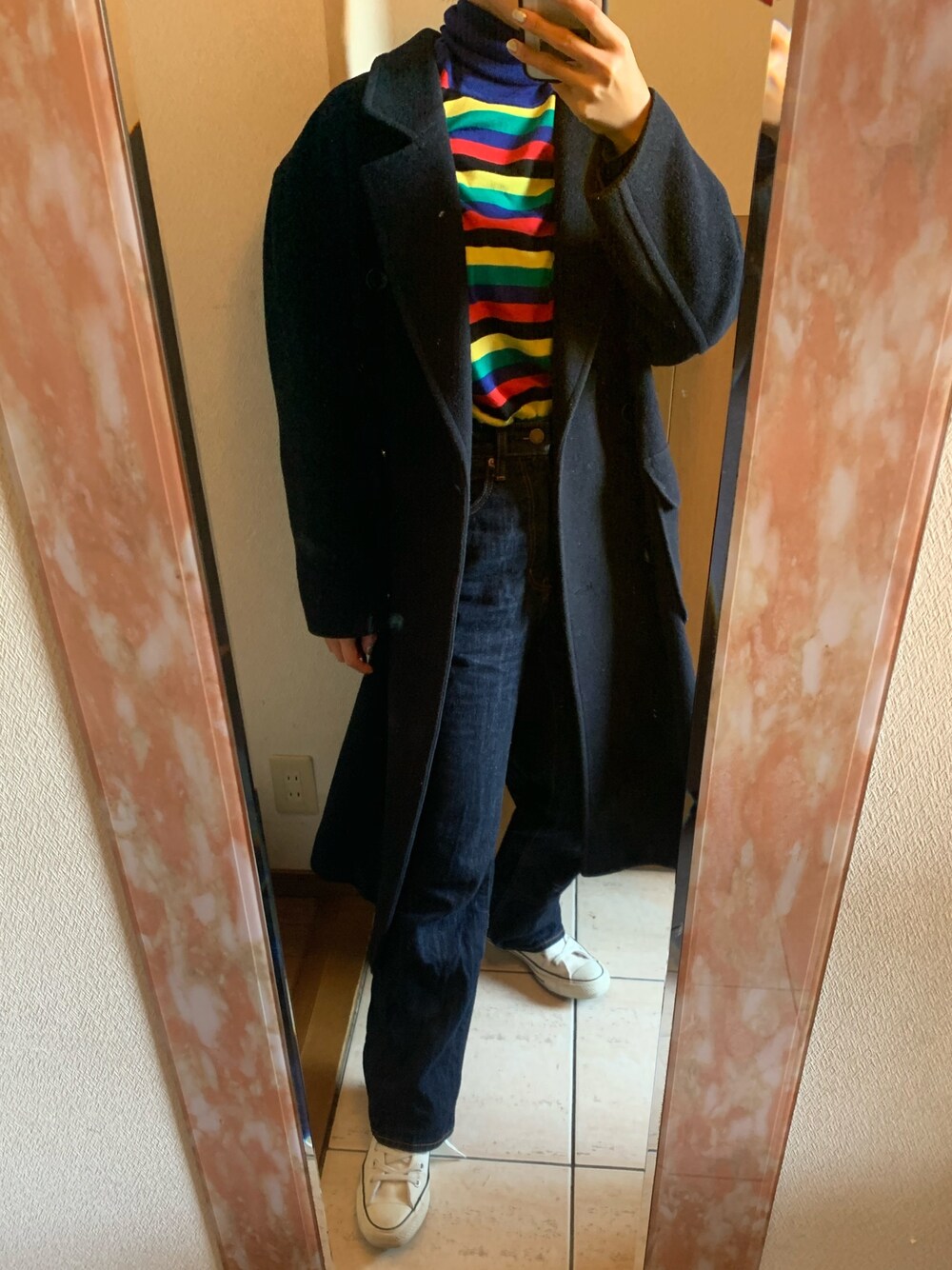 「GUのアイテム（デニムパンツ、ブルー系）」を使った、あしょしゃん。さん（レディース・155cm）の冬コーディネートの1枚目の写真