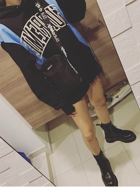 「Supreme （シュプリーム）のアイテム（パーカー、ブラック系）」を使った、nakkさん（レディース・165cm）の冬コーディネート