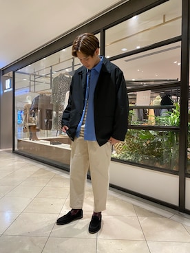 「オーバーシャツ」｜「アイテム（ステンカラーコート）」を使った、カネミツさん（メンズ・181cm）の冬コーディネート