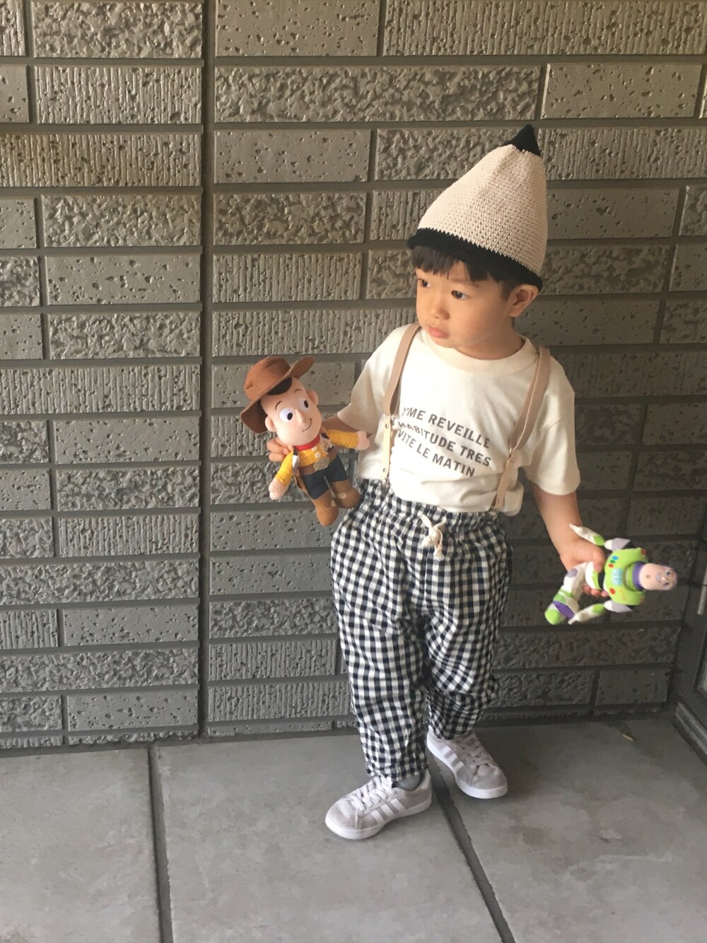 「男の子、ママmade、handmade、トンガリ帽子、えんぴつ帽子、milkbushboy、ギンガムチェック、サスヘンダーコーデ、トイストーリー」｜「韓国子供服のアイテム（パンツ、ブラック系）」を使った、*Amane𓃰*さん（キッズ・90cm）の春コーディネートの1枚目の写真