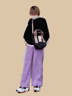 「シアタープロダクツ(THEATRE PRODUCTS)」｜「アイテム（スラックス）」を使った、momoさん（レディース・154cm）の春コーディネート