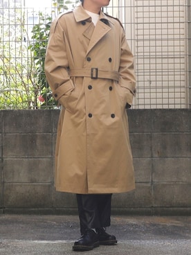 「epnok（エプノック）のアイテム（トレンチコート）」を使った、シゲさん（メンズ・170cm）の春コーディネート