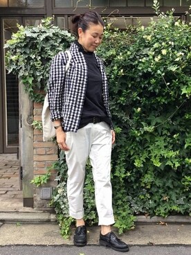 「JOURNAL STANDARD LUXE（ジャーナルスタンダード　ラックス）のアイテム（パンツ）」を使った、journal standard luxe 表参道店スタッフさん（レディース・166cm）の夏コーディネート