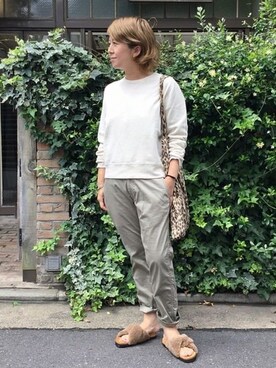 「JOURNAL STANDARD LUXE（ジャーナルスタンダード　ラックス）のアイテム（パンツ）」を使った、journal standard luxe 表参道店スタッフさん（レディース・160cm）の夏コーディネート
