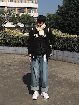 「STUSSY（ステューシー）のアイテム（スタジャン）」を使った、Aruさん（メンズ・175cm）の春コーディネート