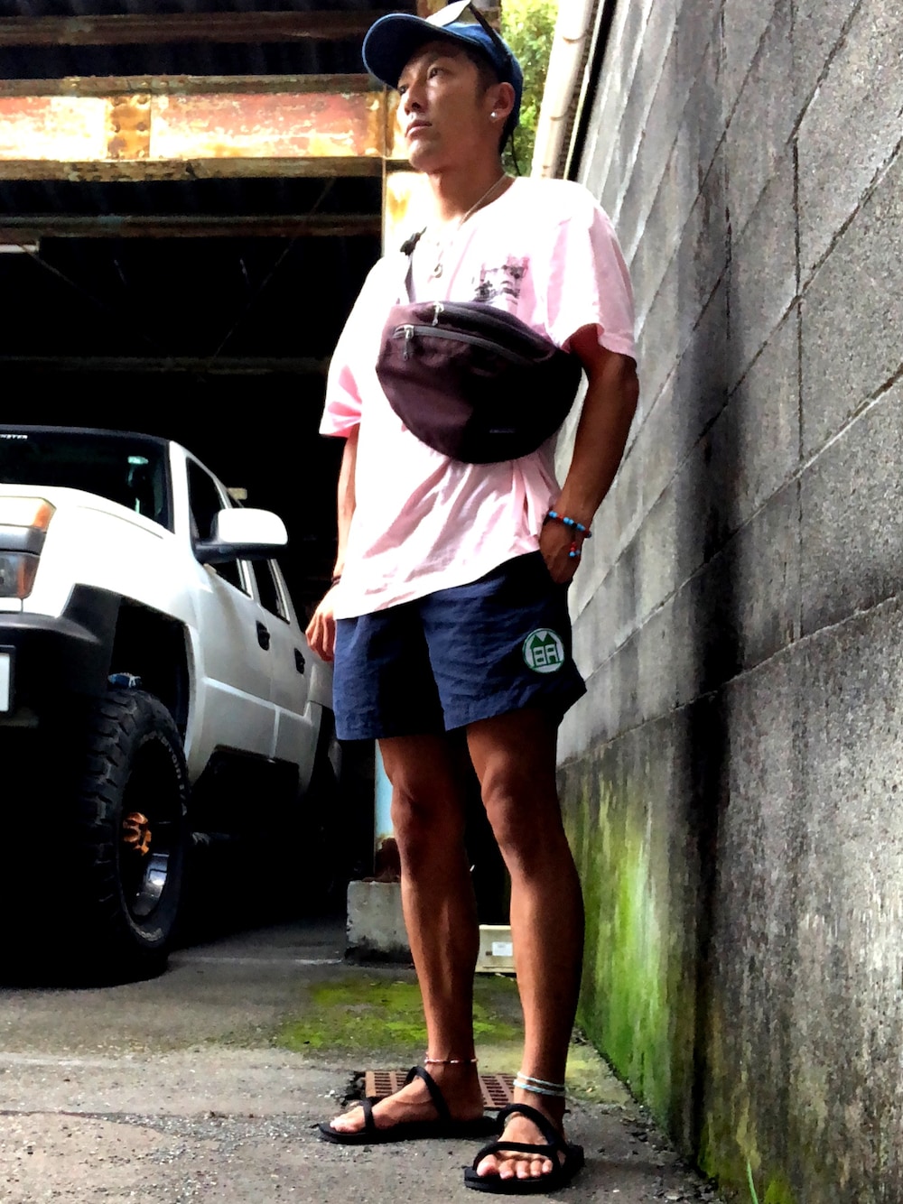 「夏コーデ、ノースフェイス、連休最終日、沖縄、H&M、残暑、mont-bell、ray ban」｜「Ray-BanのRay Ban 2140F Wayfarer（サングラス、ブラック系）」を使った、tmak'ch.さん（メンズ・170cm）の秋コーディネートの1枚目の写真