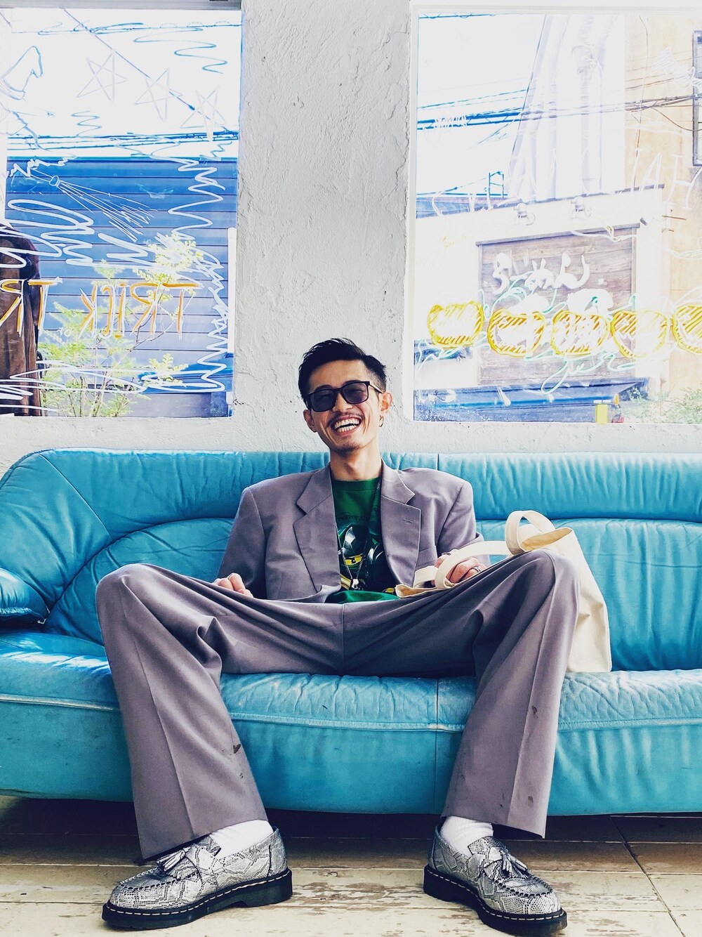 Dr. Martens シルバー ローファー Dr.Martens（ローファー/革靴 ・ シルバー/銀色系）のフリマ