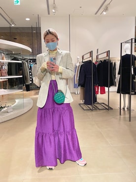 「GIORGIO ARMANI（ジョルジオアルマーニ）のアイテム（ジャケット/アウター）」を使った、橋本江莉果さん（レディース・166cm）の春コーディネート