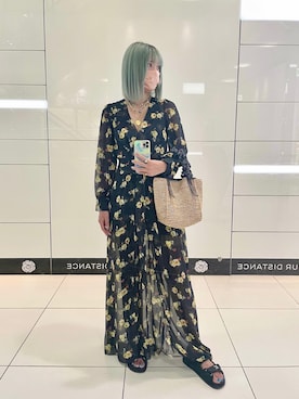 橋本江莉果さんのコーディネート