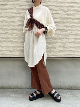 「LOWRYS FARM（ローリーズファーム）のセンタープレスカラーフレアパンツ　870189（その他パンツ）」を使った、YUU   LOWRYS FARMルクアさん（レディース・164cm）の春コーディネート