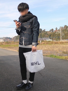 「MHL.」｜「アイテム（デニムジャケット）」を使った、reeeeoさん（メンズ・168cm）の冬コーディネート