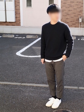 「UNIQLO（ユニクロ）のアイテム（ニット/セーター、ブラック系）」を使った、reeeeoさん（メンズ・168cm）の冬コーディネート