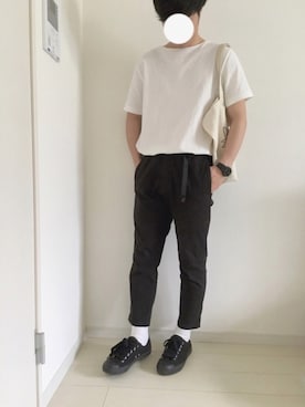 「YAECA（ヤエカ）のアイテム（トートバッグ、ホワイト系）」を使った、reeeeoさん（メンズ・168cm）の春コーディネート