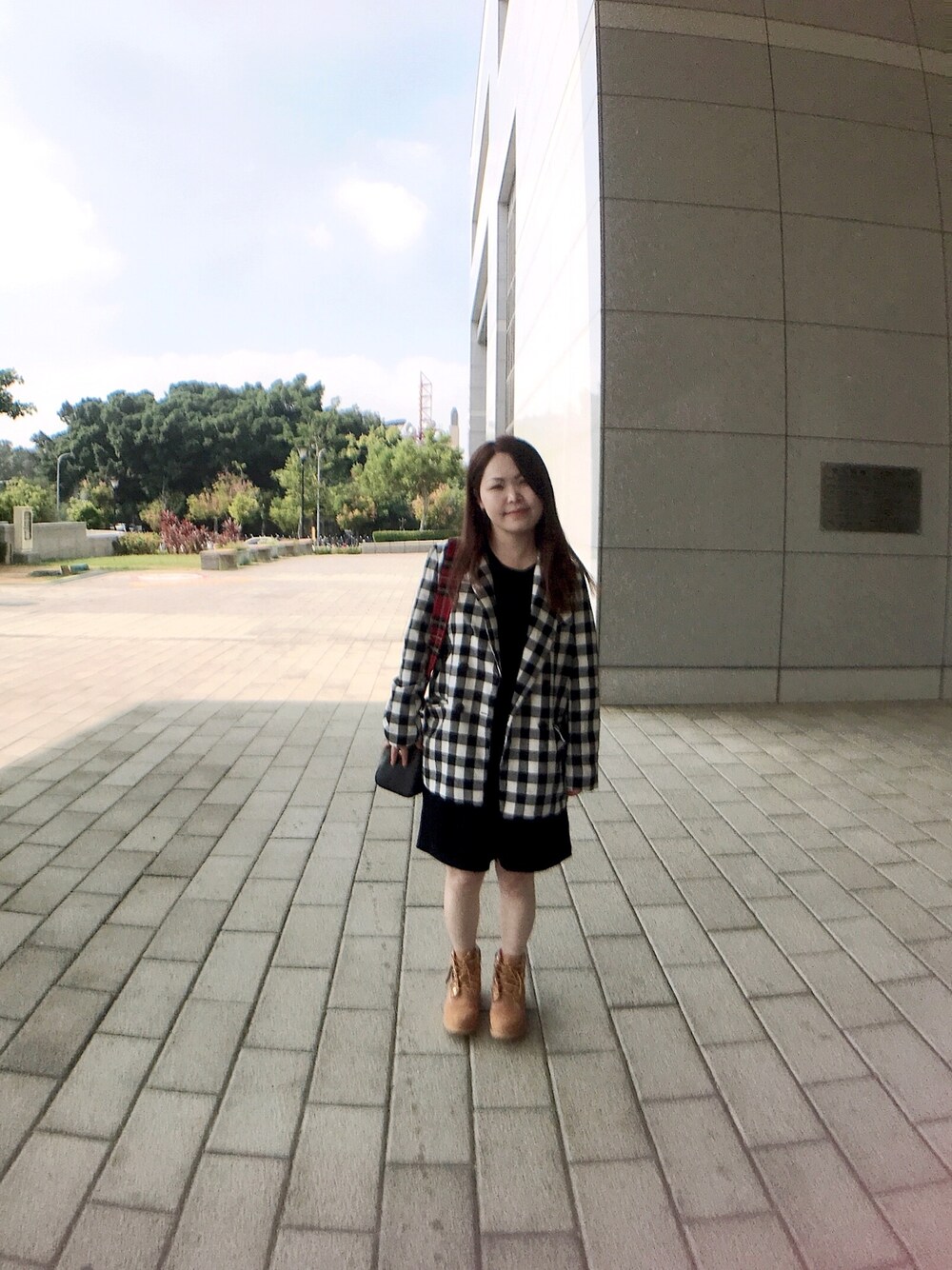 「ttodayful、fashion、街頭穿搭」｜「Timberlandのアイテム（その他シューズ、オレンジ系）」を使った、楊小兔さん（レディース・153cm）の冬コーディネートの1枚目の写真