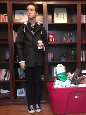 「Saint Laurent」｜「アイテム（マウンテンパーカー）」を使った、chipskylurkさん（メンズ・183cm）の冬コーディネート