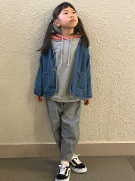 「むすめコーデ」｜「アイテム（スニーカー）」を使った、 kamomachさん（キッズ・120cm）の冬コーディネート