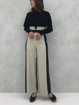 「UNITED TOKYO（ユナイテッドトウキョウ）のボリュームスリーブニット（ニット/セーター）」を使った、Yuki Kagayaさん（レディース・166cm）の秋コーディネート