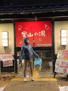 「TOMMY HILFIGER（トミーヒルフィガー）のアイテム（マウンテンパーカー）」を使った、Sさん（メンズ・165cm）の冬コーディネート