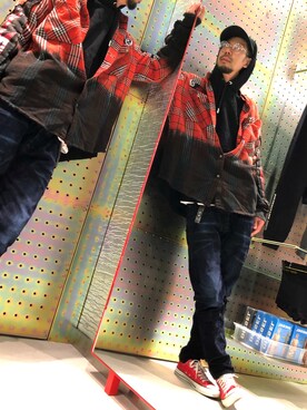 「DIESEL（ディーゼル）のアイテム（シャツ/ブラウス）」を使った、モーシーさん（メンズ・179cm）の秋コーディネート