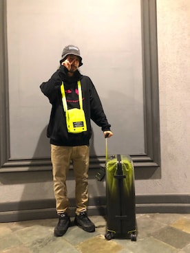 「DIESEL（ディーゼル）のアイテム（Tシャツ/カットソー）」を使った、モーシーさん（メンズ・179cm）の秋コーディネート