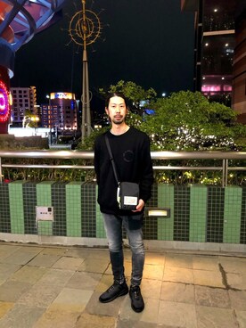 「DIESEL」｜「アイテム（スウェット）」を使った、モーシーさん（メンズ・179cm）の冬コーディネート