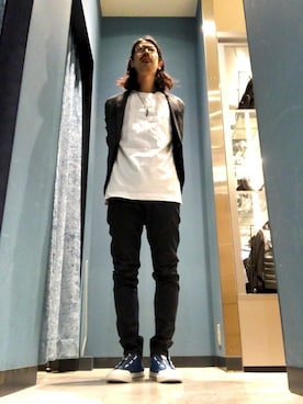 「Ray-Ban（レイバン）のRay-Ban / Wayfarer CLR（メガネ）」を使った、モーシーさん（メンズ・179cm）の春コーディネート