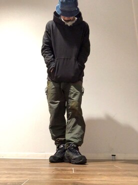 「DIESEL」｜「アイテム（キャップ）」を使った、モーシーさん（メンズ・179cm）の春コーディネート