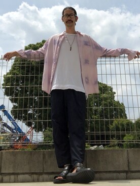 「DIESEL」｜「アイテム（サンダル）」を使った、モーシーさん（メンズ・179cm）の春コーディネート