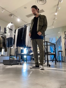 「CONVERSE（コンバース）のアイテム（スニーカー、ブラック系）」を使った、モーシーさん（メンズ・179cm）の夏コーディネート