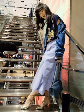 「pushBUTTONのアイテム」を使った、蔡穎恩さん（レディース・163cm）の春コーディネート