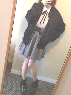 「OLIVE des OLIVE（オリーブデオリーブ）のアイテム（MA-1）」を使った、もち米さん（レディース・164cm）の春コーディネート