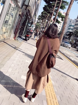 「masion kitsuneのアイテム（スニーカー、ホワイト系）」を使った、Arenologyさん（レディース・158cm）の秋コーディネート