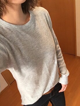「Champion（チャンピオン）のアイテム（Tシャツ/カットソー、グレー系）」を使った、Nozomiさん（レディース・160cm）の冬コーディネート