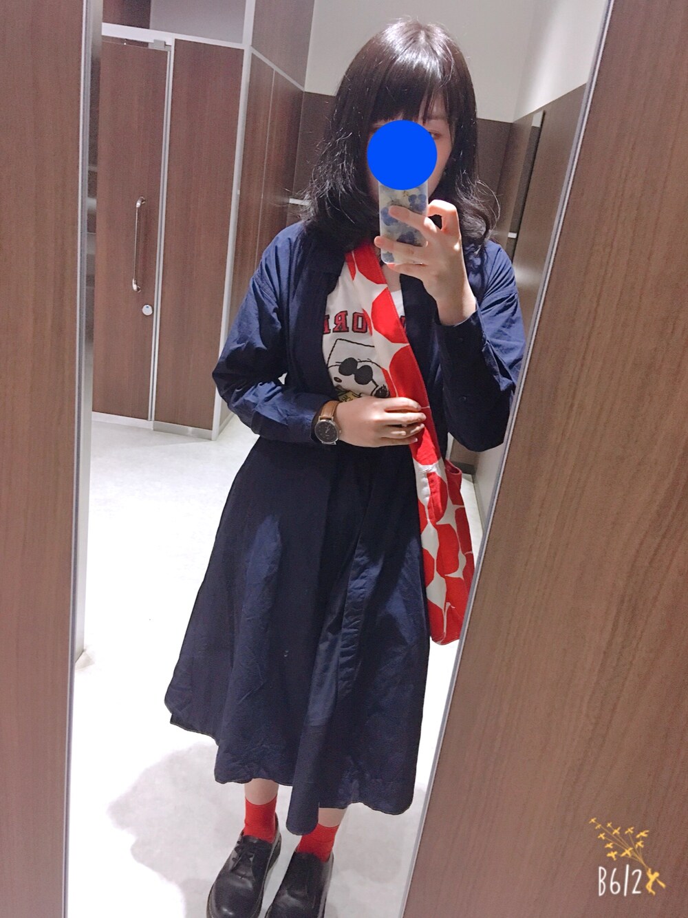「プチプラ、プチプラコーデ、シンプル、マリメッコ、GU、UNIQLO」｜「UNIQLOのコットンシャツワンピース（長袖）（ワンピース、ブルー系）」を使った、mさん（レディース・164cm）の春コーディネートの1枚目の写真