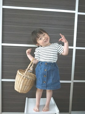 「アイテム（スカート、ブルー系）」を使った、HAさん（キッズ・80cm）の春コーディネート