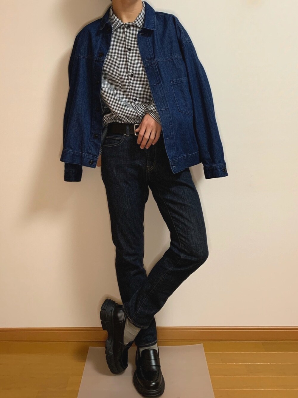 「お洒落さんとつながりたい、シンプルコーデ、キレイめ、デニム、デニムジャケット、デニムパンツ、ローファー、デニムオンデニム」｜「RAGEBLUEのデニムショートブルゾン/851345（デニムジャケット、ブルー系）」を使った、jo_wearさん（メンズ・170cm）の春コーディネートの1枚目の写真